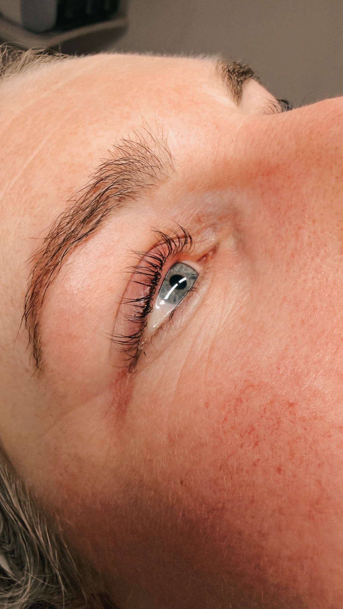 Wimpernverlängerung Seitenansicht Detailaufnahme 8